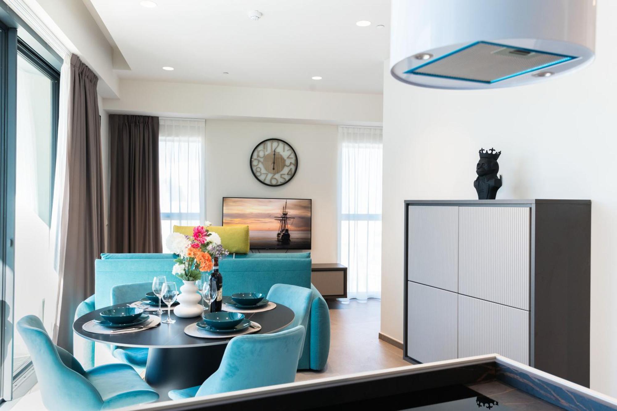Mercury Tower Exclusive 1br With Rooftop Pool By Arcobnb