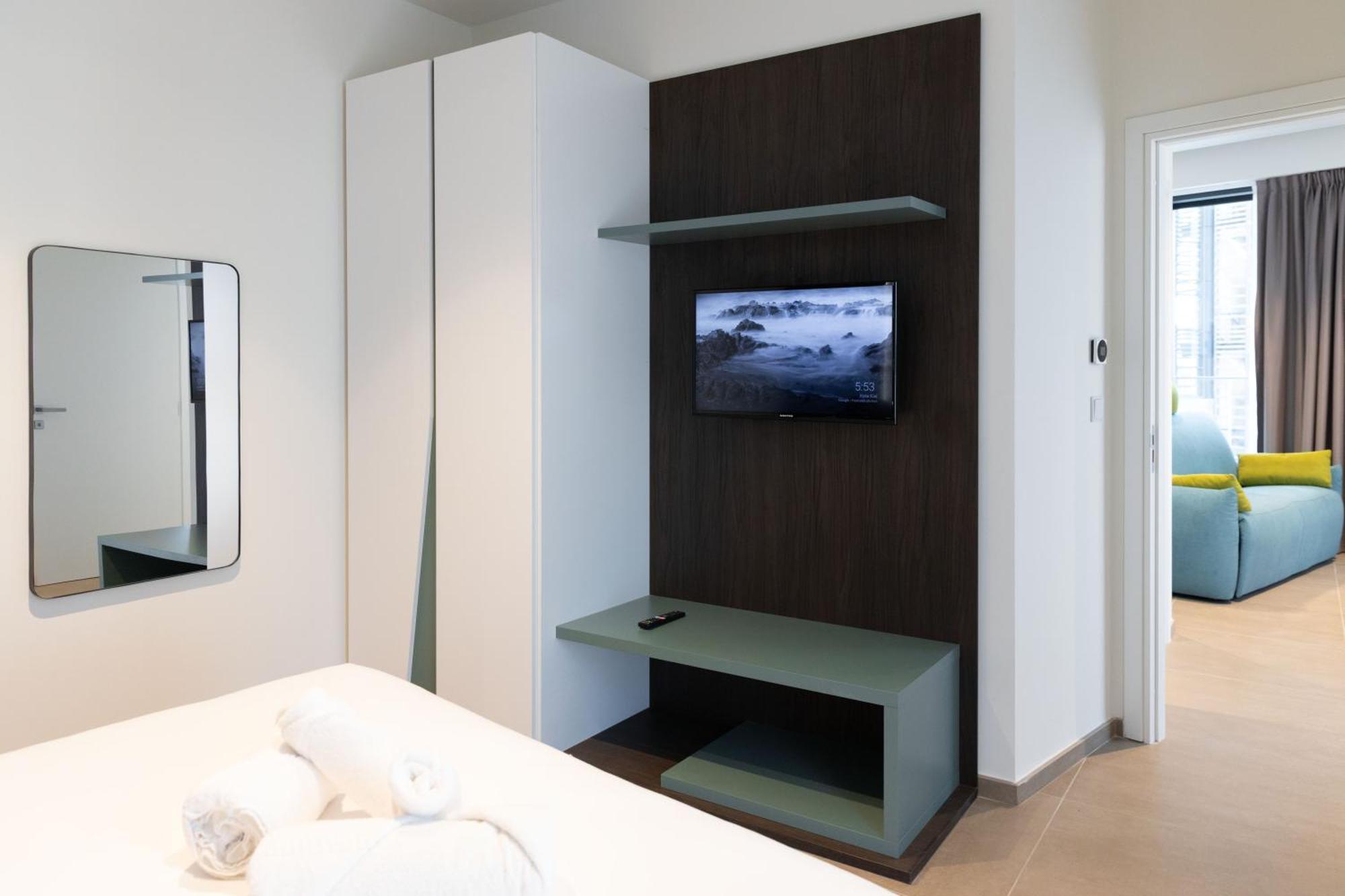 Mercury Tower Exclusive 1br With Rooftop Pool By Arcobnb *
