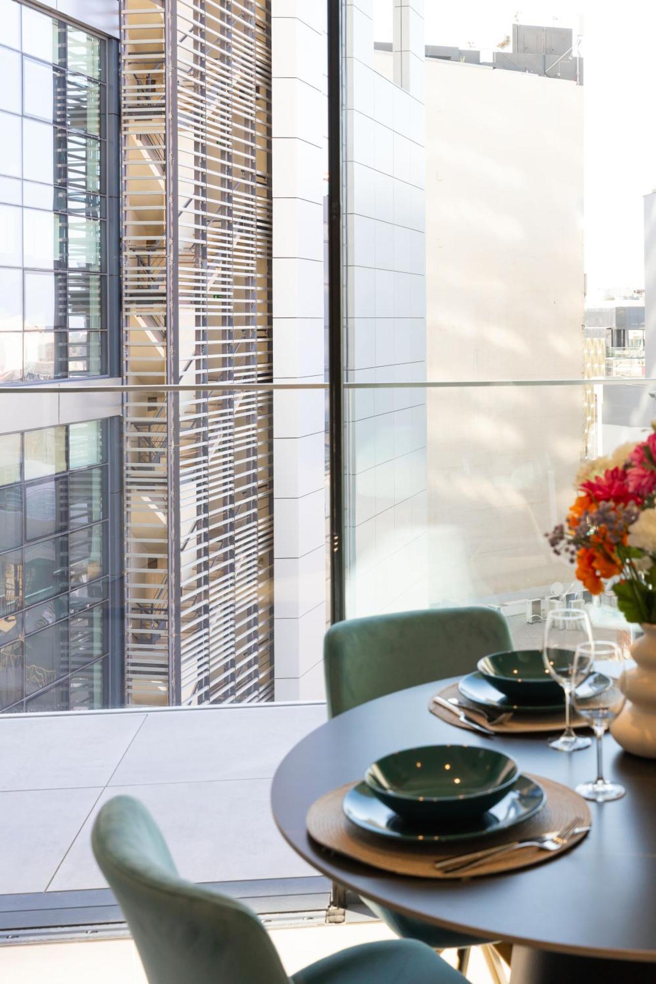Mercury Tower Exclusive 1br With Rooftop Pool By Arcobnb Apartment