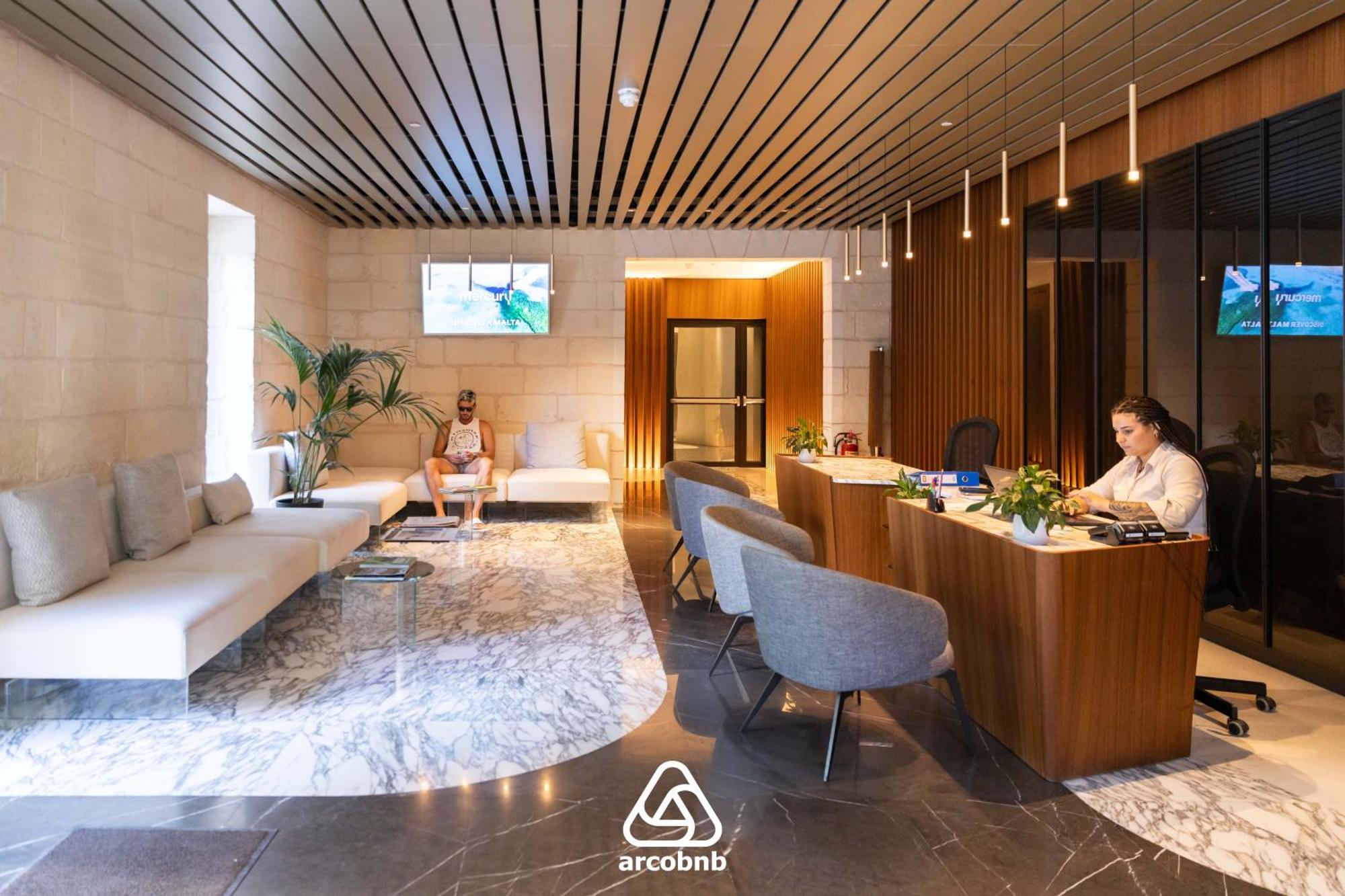 Mercury Tower Exclusive 1br With Rooftop Pool By Arcobnb Apartment